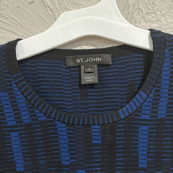St. John black and blue abstract sweater size small - Picture 2 of 6